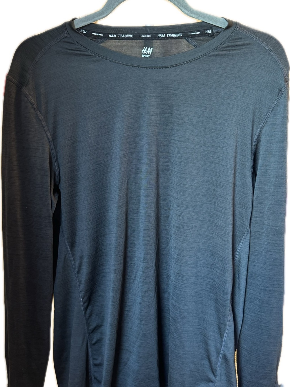 H&M Men’s Sport Training Long Sleeve Athletic Top Size M